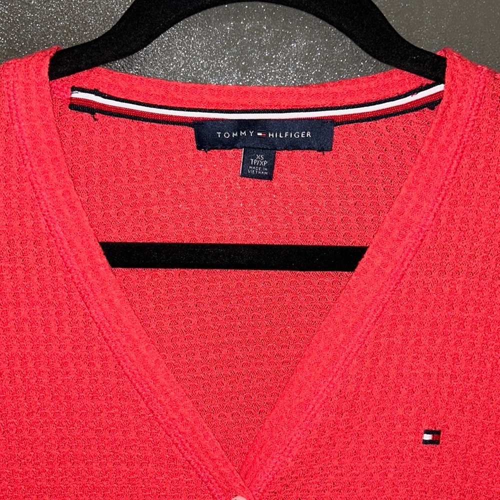🟪Firm Price🟪 Tommy Hilfiger Tie-Hem V-Neck orange Top - Picture 10 of 17